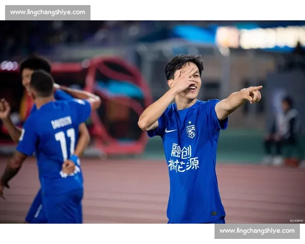 中超热议：国安放水引众怒，西海岸与英博显尊严