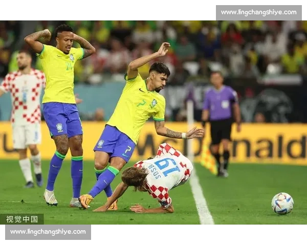 半场战报：克雷莫内塞 0-0 亚特兰大 德容恩远射造险